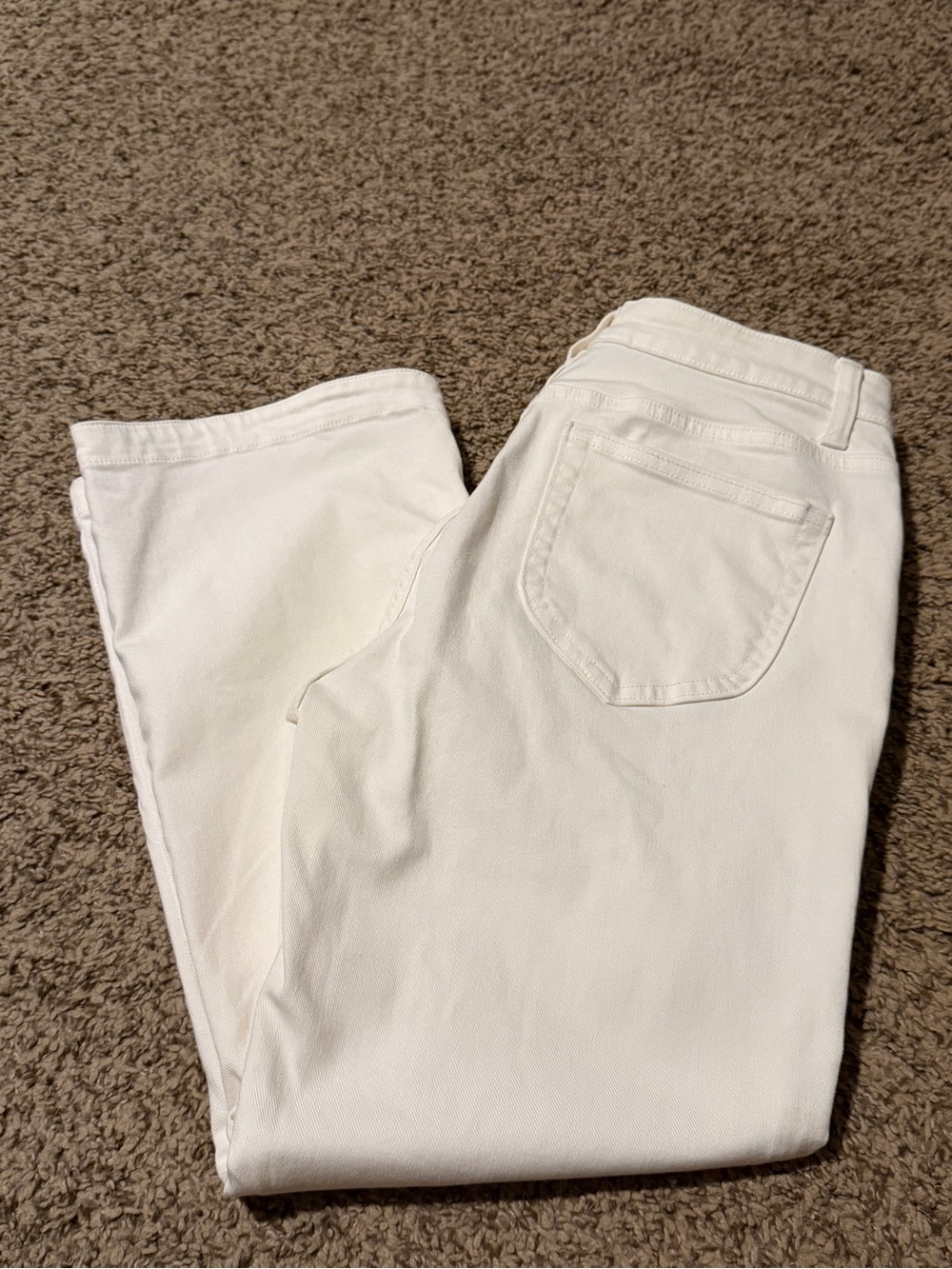 Gap Women’s White Classic Cropped Bootcut Size 6